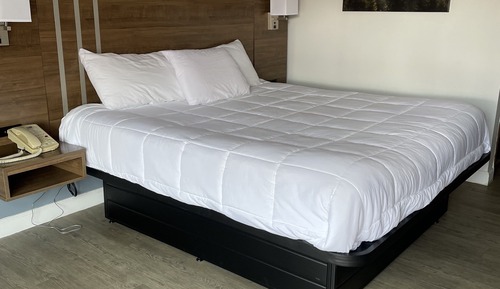 Classic Room, 1 King Bed