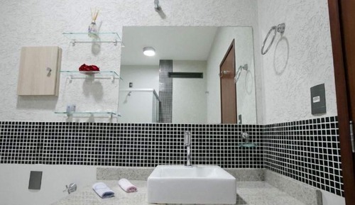 Classic Suite, City View