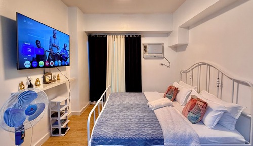 Deluxe Studio, City View