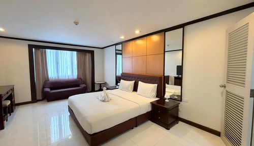 Deluxe Apartment