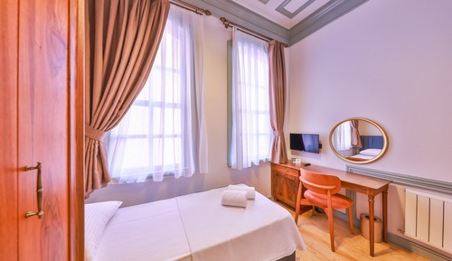 Single Room
