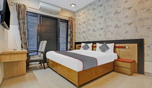 Deluxe Double Room, Garden View