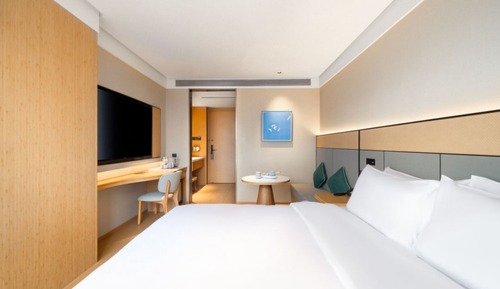 Superior Single Room, City View