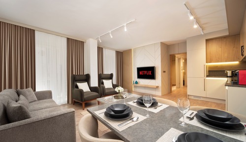 Deluxe Condo, City View