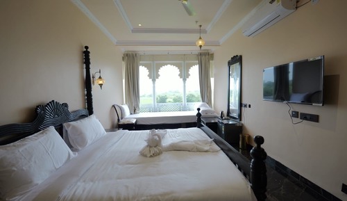 Jharoka Suite