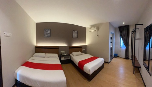 Triple Room