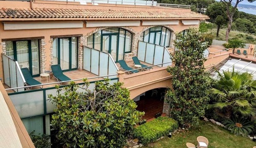 Junior Double Room, Garden View
