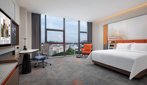 Business Room, City View