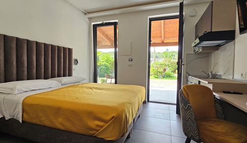 Junior Suite, Garden View