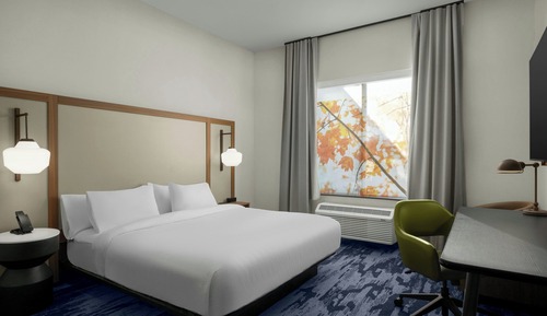 Standard Room, 1 King Bed (Mobility/Hearing Access, Roll-in Shwr)