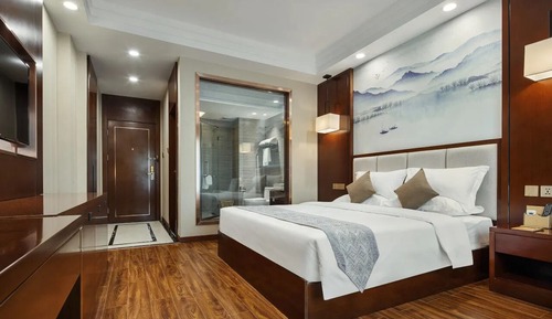 Superior Double Room, City View