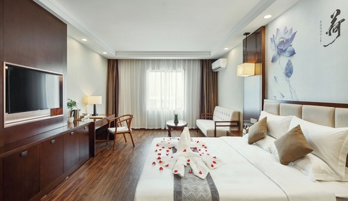 Deluxe Double Room, City View