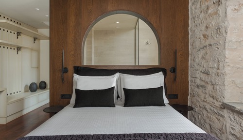 Premium Suite, Fireplace