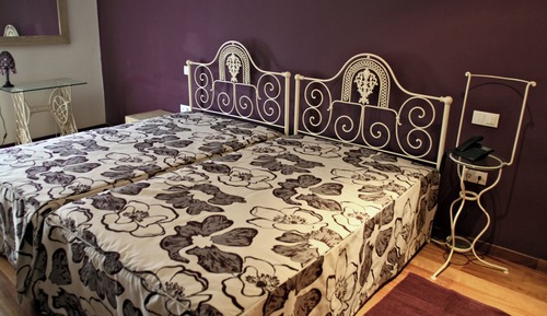 Comfort Twin Room