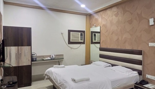 Royal Room