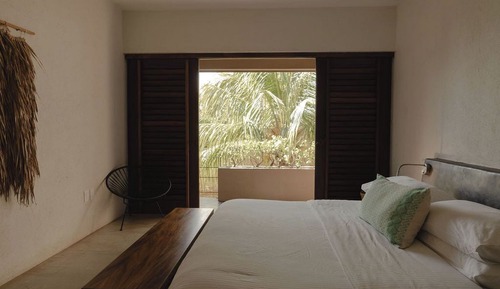 Deluxe Double Room, Garden View