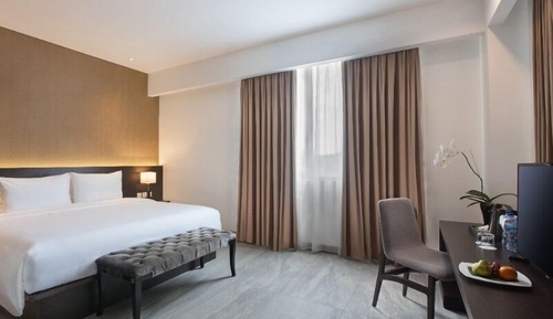 Deluxe Room, City View
