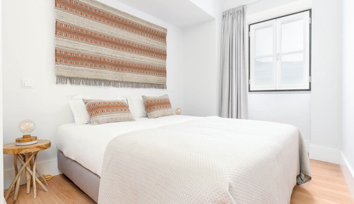 One-Bedroom Apartment with terrace