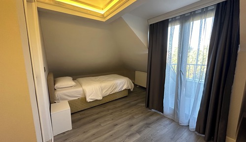 Basic Room, Balcony, Garden View
