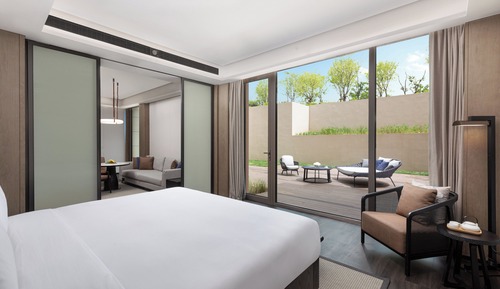 Suite, 1 Bedroom, Terrace (Private Hot Spring)