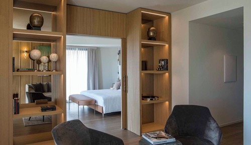 Panoramic Suite, River View, Corner