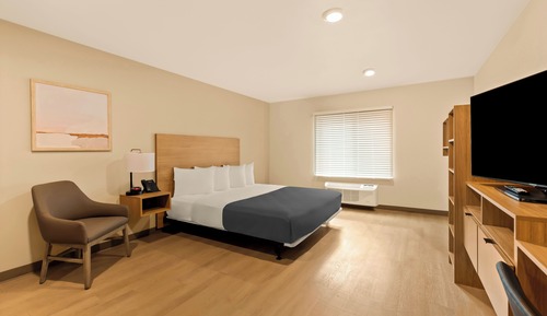 Studio Suite, 1 King Bed, Accessible