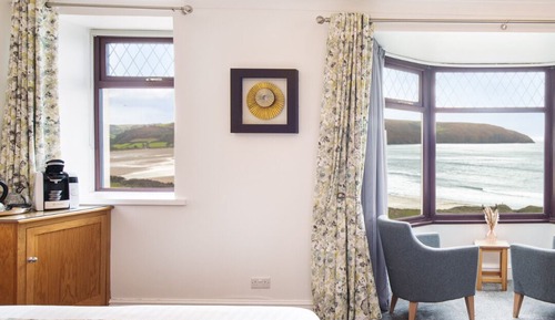 Standard Studio Suite, Sea View