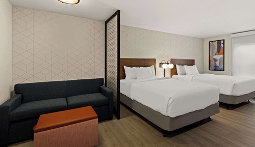 Suite, 2 Queen Beds, Accessible, Non Smoking