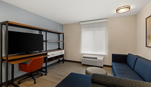 Suite, 1 King Bed, Non Smoking