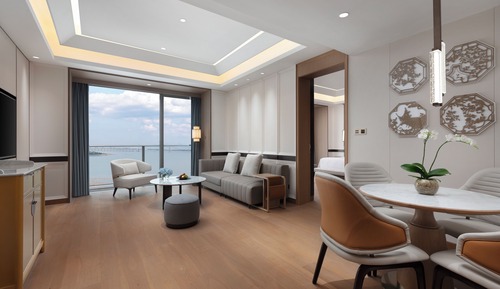 Executive Studio Suite, Bay View