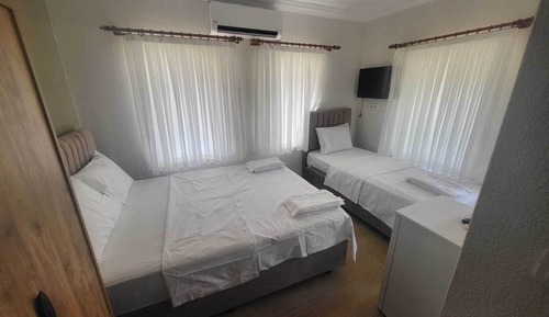 Comfort Triple Room