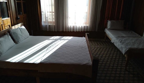 Family Room, 1 Bedroom