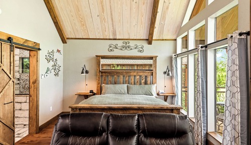 Premier Tree House, 1 King Bed, Golf View