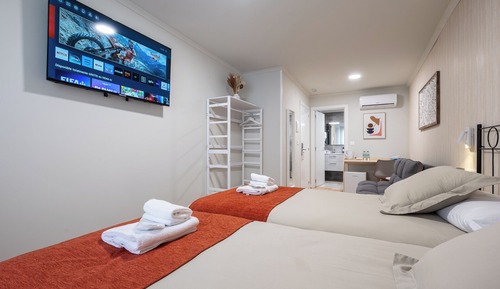 Deluxe Twin Room