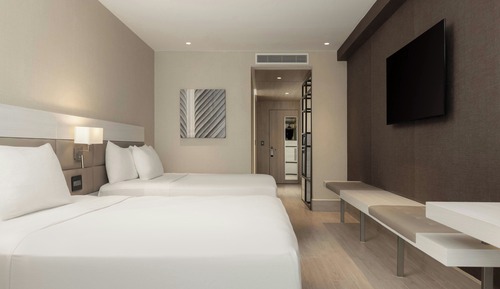 Deluxe Room, 2 Queen Beds, City View