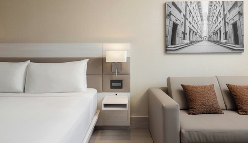 Deluxe Room, 1 King Bed with Sofa bed, City View