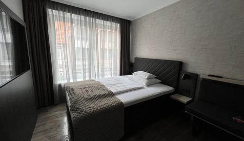 Business Single Room