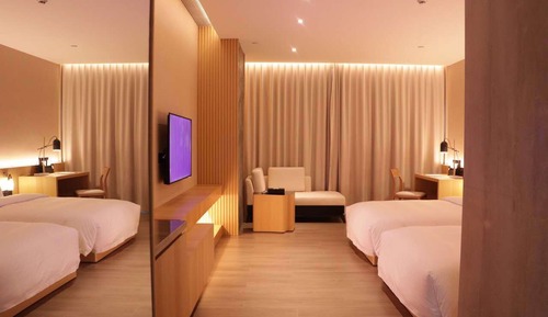 Superior Twin Room, Lake View