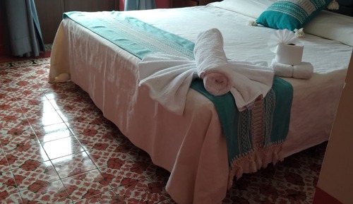 Comfort Room, Balcony, City View