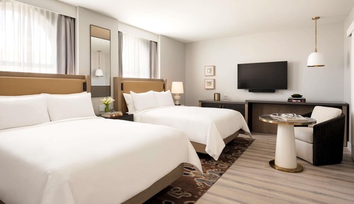 Fairmont, Room, 2 Queen Beds, City View
