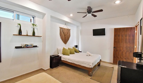 Comfort Room, Ensuite, Pool View