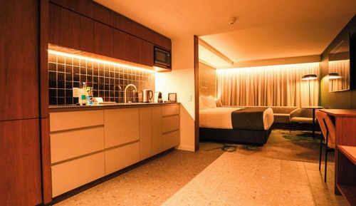 Superior Studio, 1 King Bed