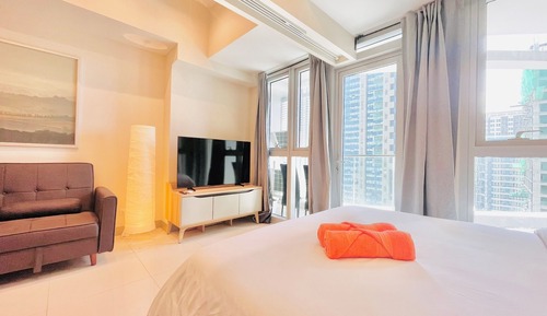 City Apartment, City View