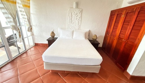 Standard Single Room, Ocean View, Beachside
