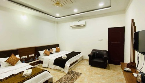 Basic Double or Twin Room