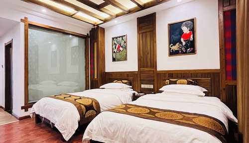 Signature Twin Room