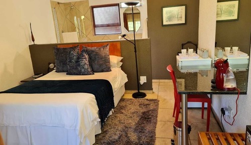Executive Double Room Single Use, Non Smoking, Garden View
