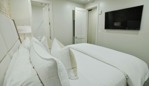 Luxury Condo, 2 Bedrooms, Patio, Ground Floor (102)