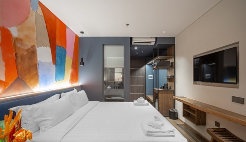 Superior Double Room, City View