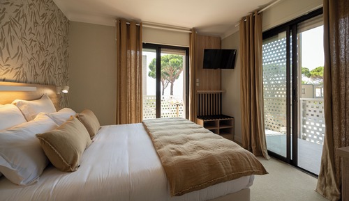 Superior Double or Twin Room, Sea View